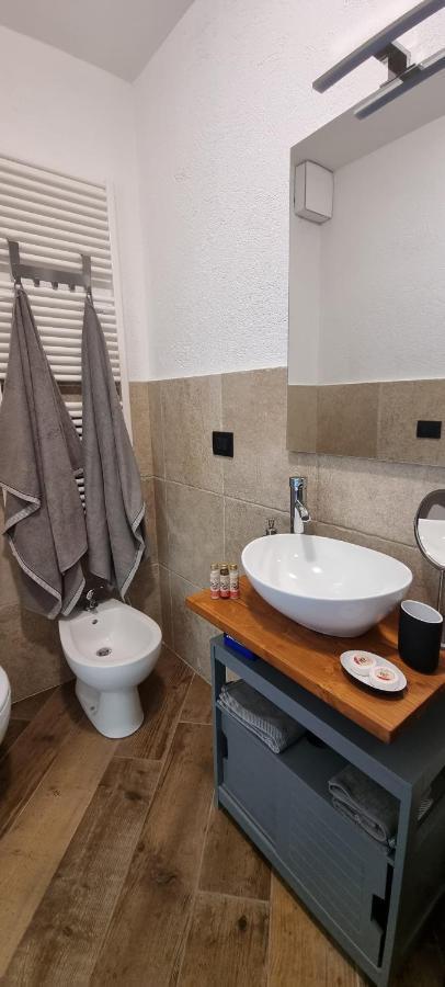 Lo Noyer Et Les Roses Bed & Breakfast Saint Nicolas Luaran gambar